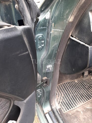 Mercedes E 200 1992, 56,324 km - 2.0 l - Salyan
