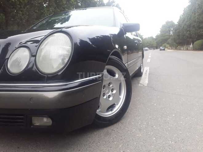Mercedes E 220 1999, 265,324 km - 2.2 l - Sumqayıt