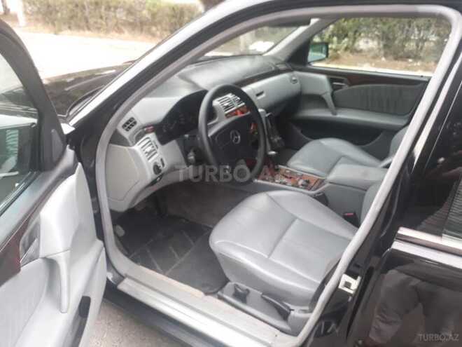 Mercedes E 220 1999, 265,324 km - 2.2 l - Sumqayıt