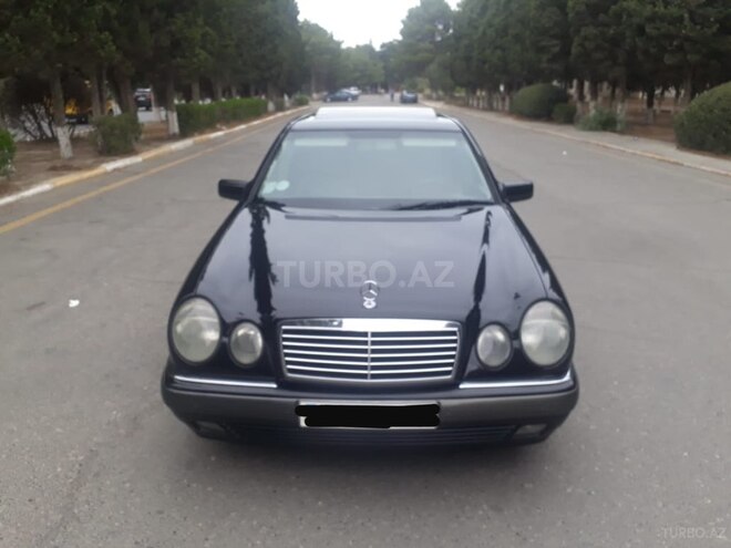Mercedes E 220 1999, 265,324 km - 2.2 l - Sumqayıt
