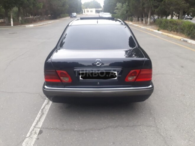 Mercedes E 220 1999, 265,324 km - 2.2 l - Sumqayıt