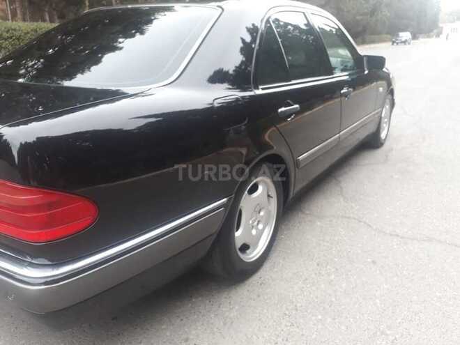 Mercedes E 220 1999, 265,324 km - 2.2 l - Sumqayıt