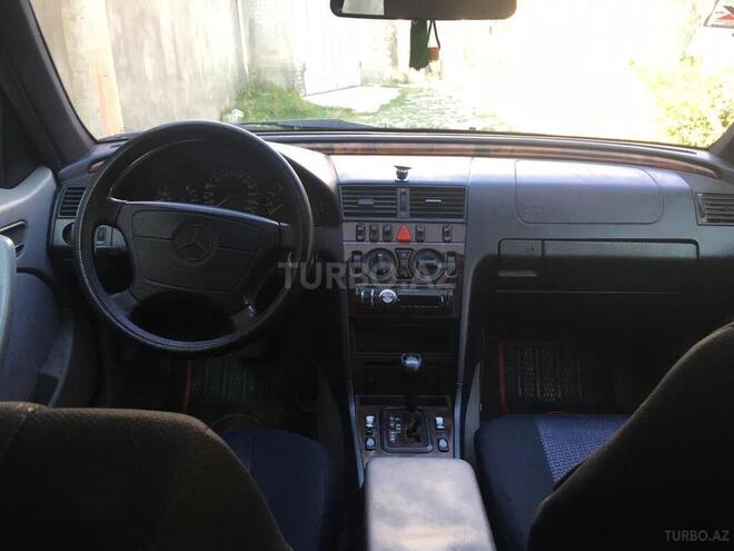 Mercedes C 180 1998, 300,000 km - 1.8 l - Şəki