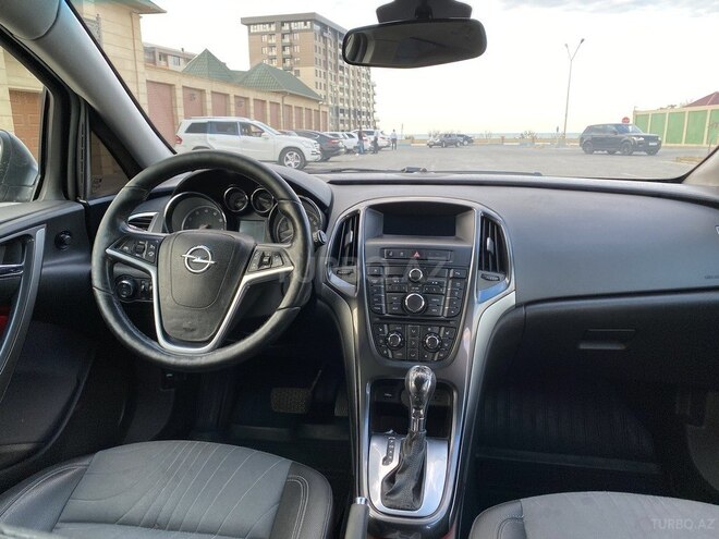 Opel Astra 2013, 162,000 km - 1.4 l - Sumqayıt