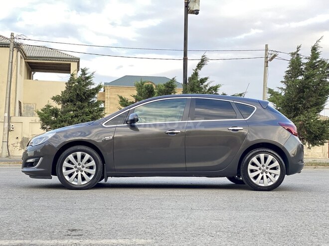 Opel Astra 2013, 162,000 km - 1.4 l - Sumqayıt