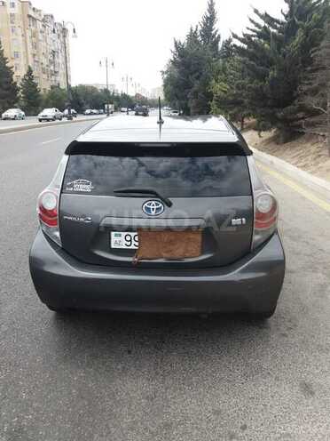 Toyota Prius C 2012, 160,000 km - 1.5 л - Bakı