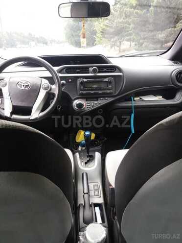 Toyota Prius C 2012, 160,000 km - 1.5 л - Bakı