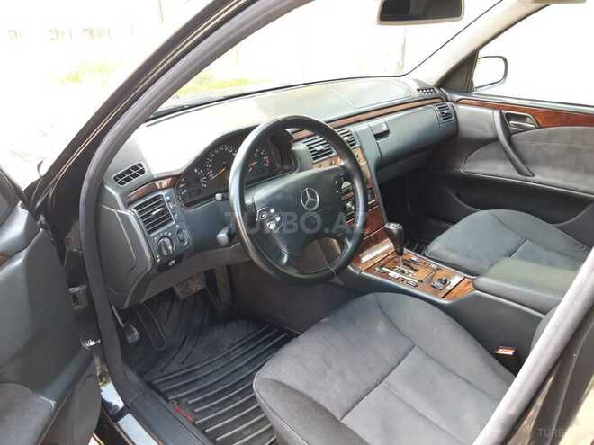 Mercedes E 240 1999, 200,000 km - 2.4 l - Gəncə