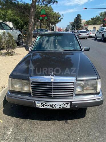 Mercedes E 300 1993, 289,500 km - 3.0 l - Bakı