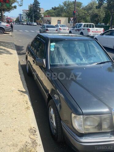 Mercedes E 300 1993, 289,500 km - 3.0 l - Bakı