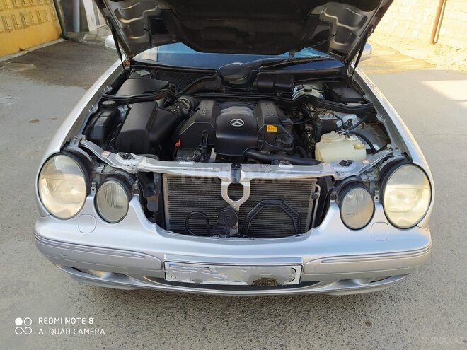 Mercedes E 240 2000, 250,000 km - 2.4 l - Bakı