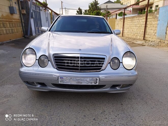 Mercedes E 240 2000, 250,000 km - 2.4 l - Bakı