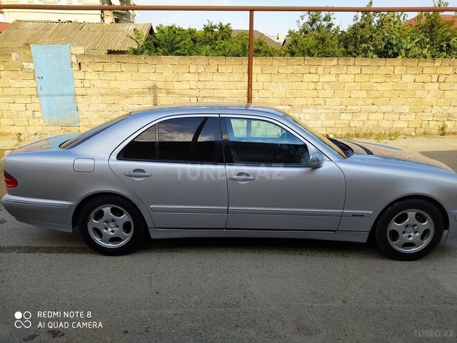 Mercedes E 240 2000, 250,000 km - 2.4 l - Bakı