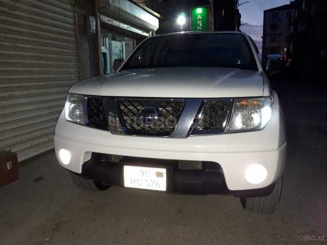 Nissan Navara 2012, 205,000 km - 2.5 л - Bakı