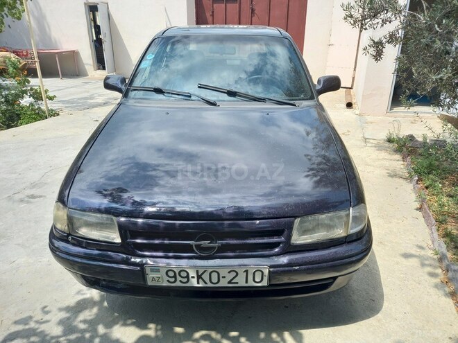 Opel Astra 1995, 235,000 km - 1.7 l - Bakı