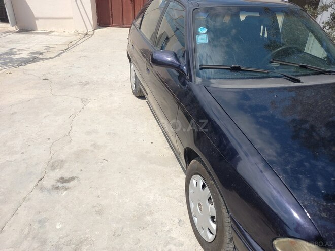 Opel Astra 1995, 235,000 km - 1.7 l - Bakı