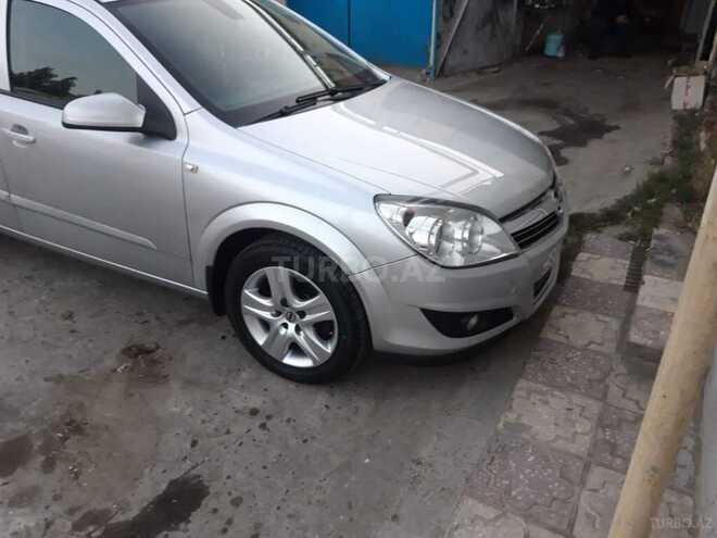 Opel Astra 2008, 318,000 km - 1.3 l - Qazax