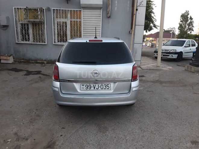 Opel Astra 2008, 318,000 km - 1.3 l - Qazax