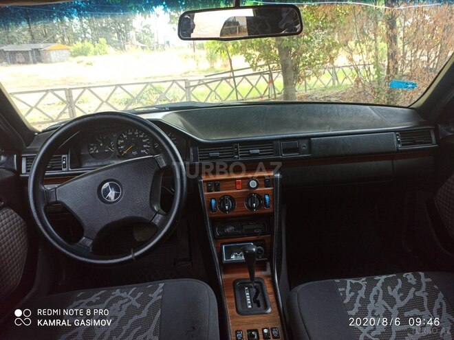Mercedes E 250 1992, 200,000 km - 2.5 l - Masallı