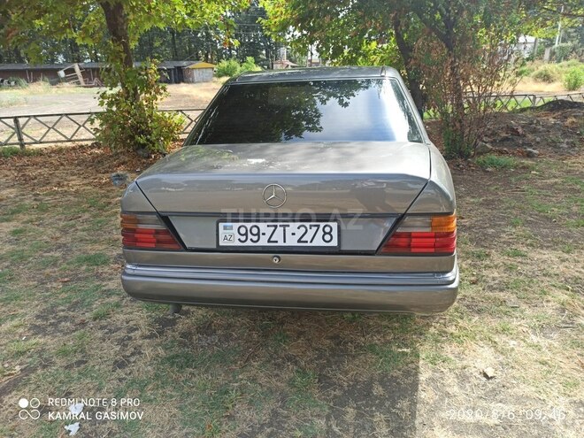 Mercedes E 250 1992, 200,000 km - 2.5 l - Masallı