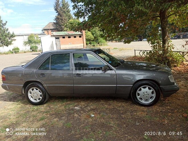 Mercedes E 250 1992, 200,000 km - 2.5 l - Masallı