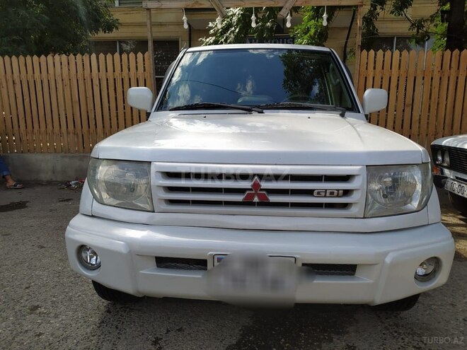 Mitsubishi Pajero io 1999, 253,000 km - 1.8 l - Quba