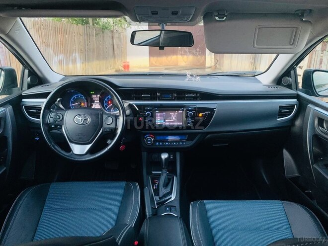 Toyota Corolla 2015, 50,000 km - 1.8 л - Bakı