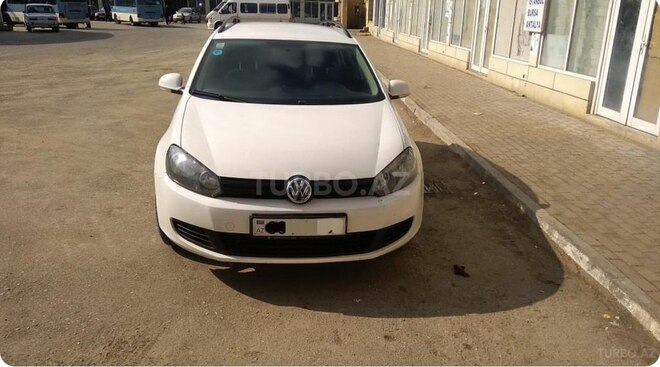 Volkswagen Golf 2010, 214,000 km - 1.6 l - Xaçmaz