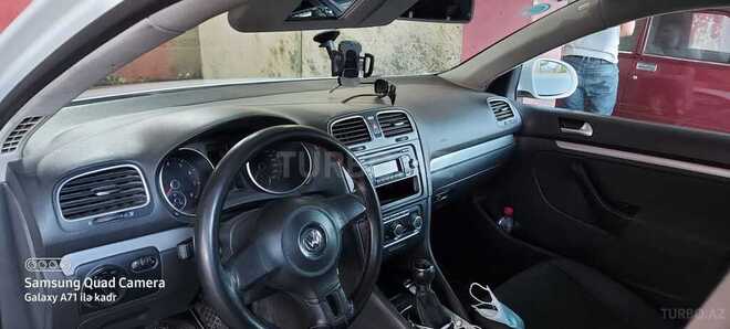Volkswagen Golf 2010, 214,000 km - 1.6 l - Xaçmaz