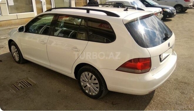 Volkswagen Golf 2010, 214,000 km - 1.6 l - Xaçmaz