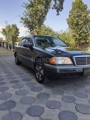 Mercedes C 220 1993, 443,559 km - 2.2 l - Masallı