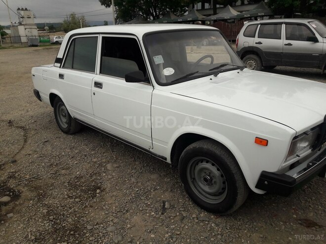 LADA (VAZ) 2107 2003, 20,000 km - 1.6 l - Quba
