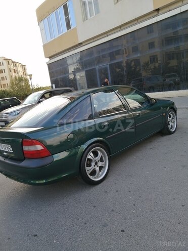 Opel Vectra 1996, 253,000 km - 2.0 l - Bakı
