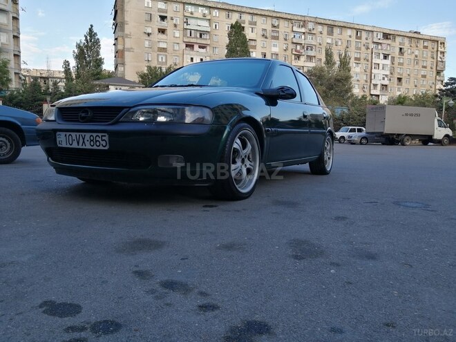 Opel Vectra 1996, 253,000 km - 2.0 l - Bakı