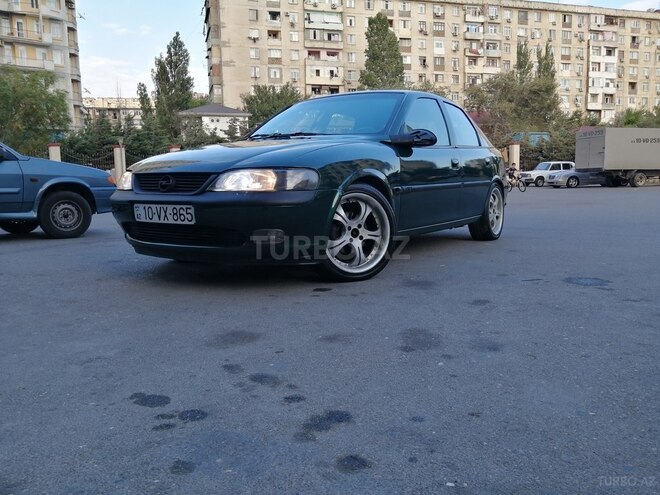 Opel Vectra 1996, 253,000 km - 2.0 l - Bakı