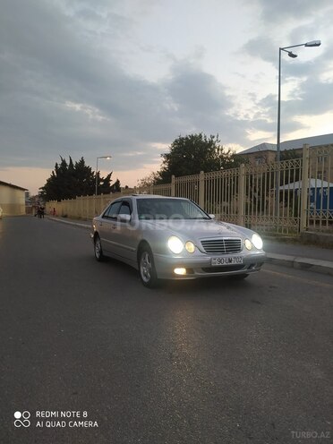 Mercedes E 240 2000, 320,000 km - 2.4 l - Bakı