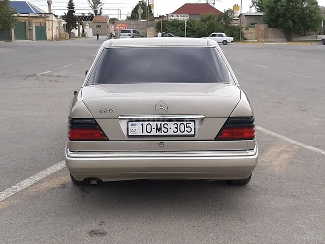 Mercedes E 200 1993, 310,500 km - 2.0 l - Sumqayıt