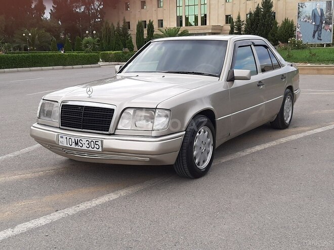 Mercedes E 200 1993, 310,500 km - 2.0 l - Sumqayıt