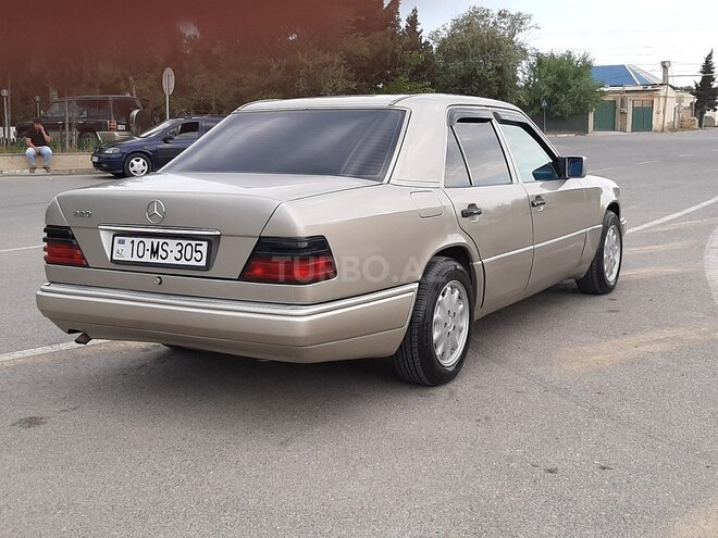 Mercedes E 200 1993, 310,500 km - 2.0 l - Sumqayıt