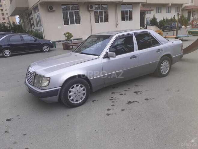 Mercedes E 300 1992, 235,652 km - 3.0 l - Bakı