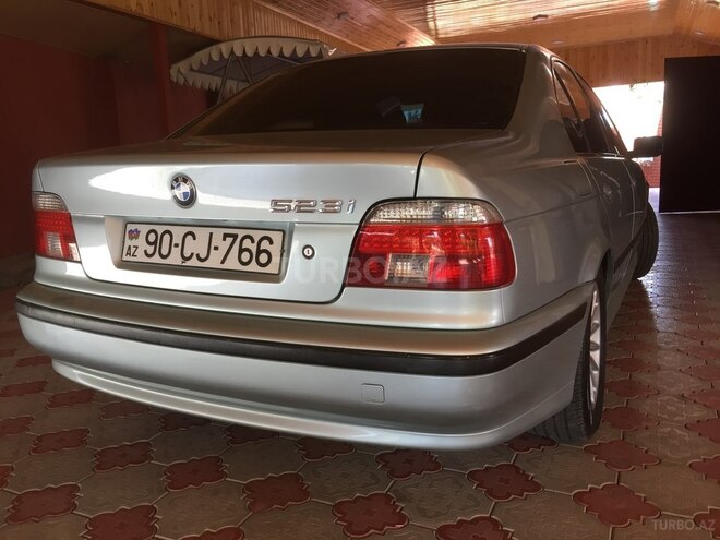 BMW 523 1996, 338,000 km - 2.5 l - Bakı