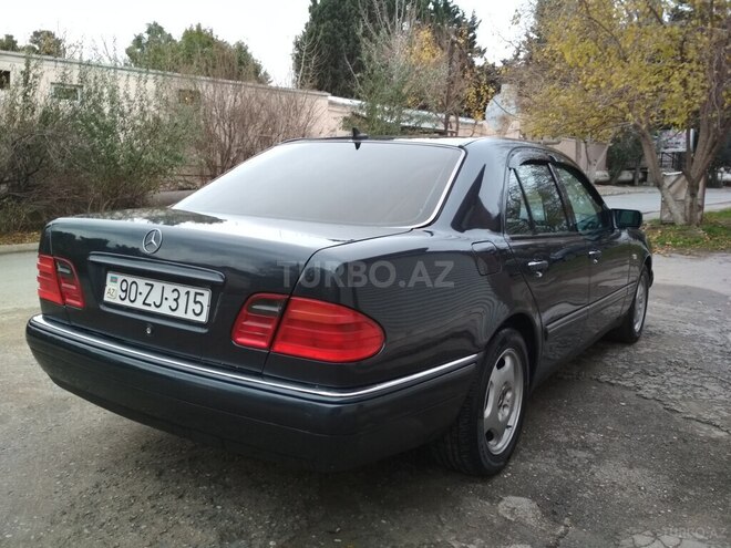 Mercedes E 280 1997, 401,000 km - 2.8 l - Bakı