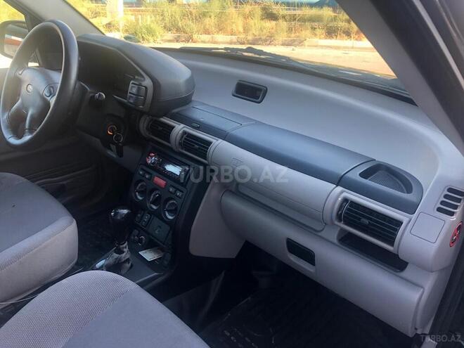 Land Rover Defender 2003, 117,931 km - 2.5 л - Bakı