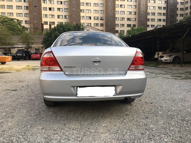 Nissan Sunny 2011, 140,000 km - 1.6 л - Bakı