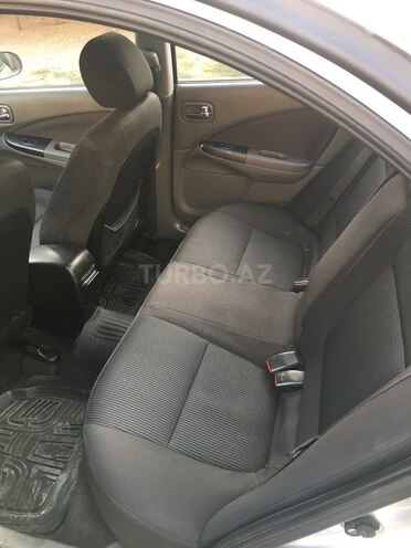 Nissan Sunny 2011, 140,000 km - 1.6 л - Bakı