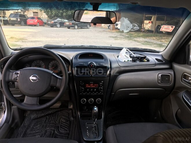 Nissan Sunny 2011, 140,000 km - 1.6 л - Bakı