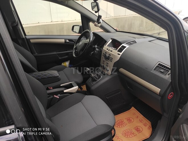 Opel Zafira 2008, 250,000 km - 1.7 л - Bakı