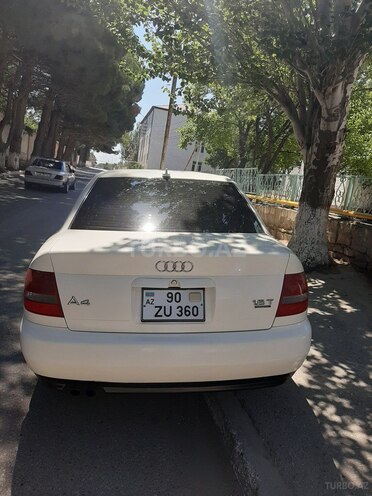 Audi A4 2001, 174,000 km - 1.5 l - Bakı