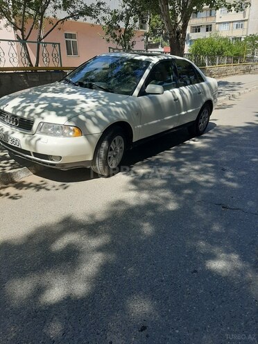 Audi A4 2001, 174,000 km - 1.5 l - Bakı
