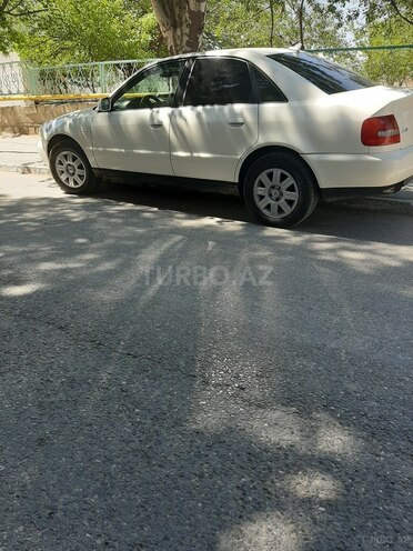 Audi A4 2001, 174,000 km - 1.5 l - Bakı